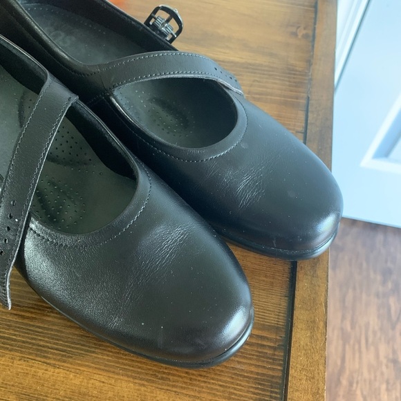 SAS Black Mary Jane Flats - Picture 4 of 8